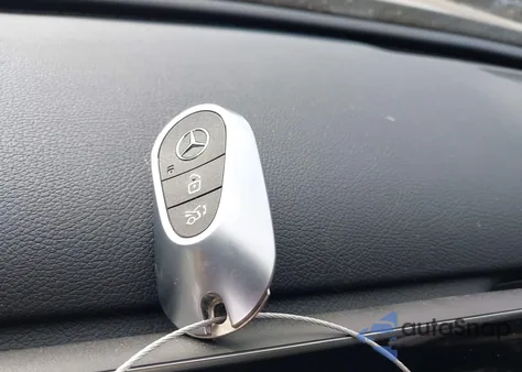 2025 Mercedes-Benz Glc 300 4Matic Suv z USA, uszkodzony, nr VIN W1NKM4HB7SU077401